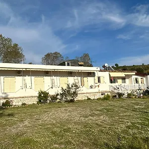 Andi Hotel Zverneci