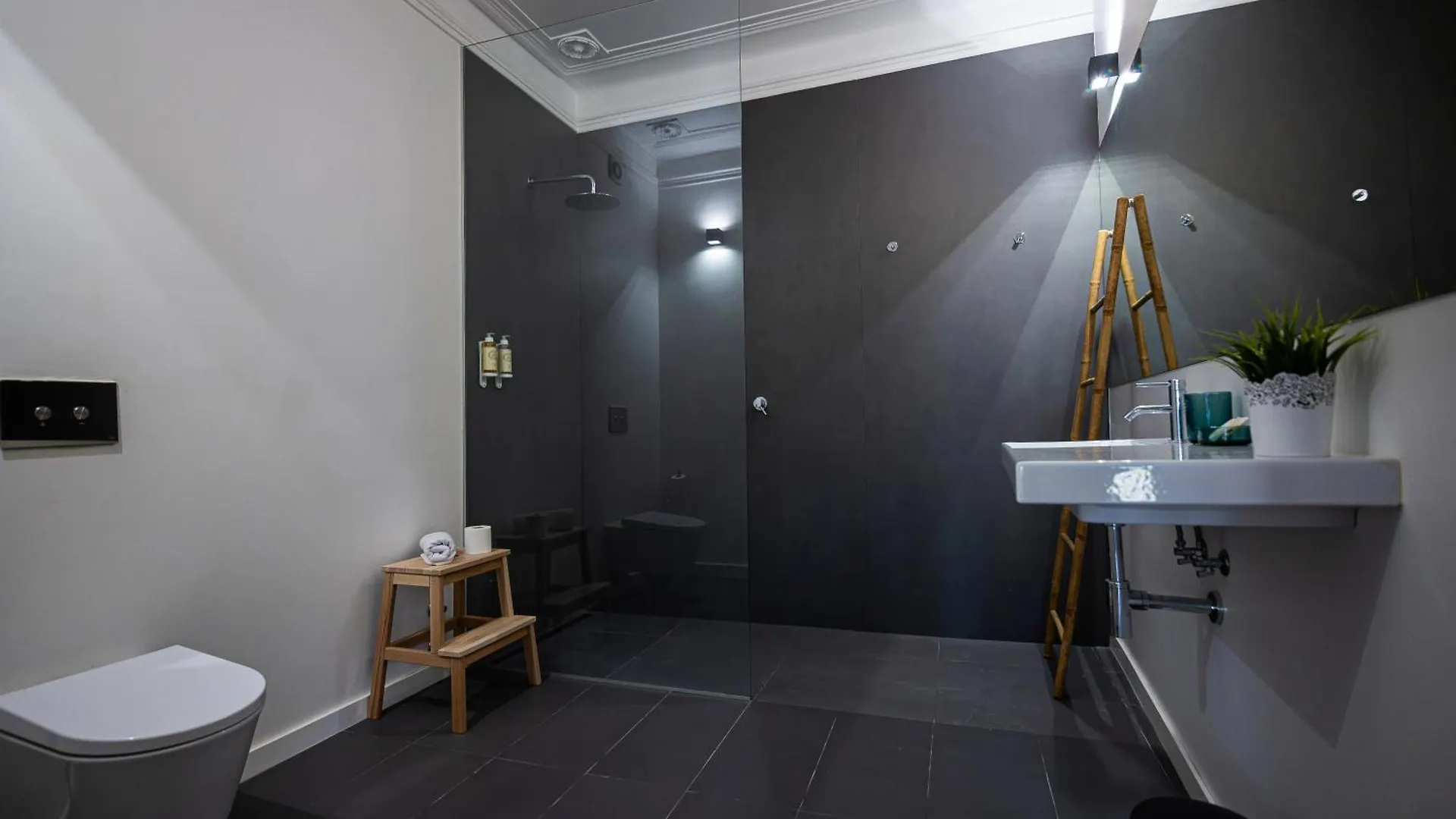 Bed & Breakfast Vago Alcantara Suites Lisbon